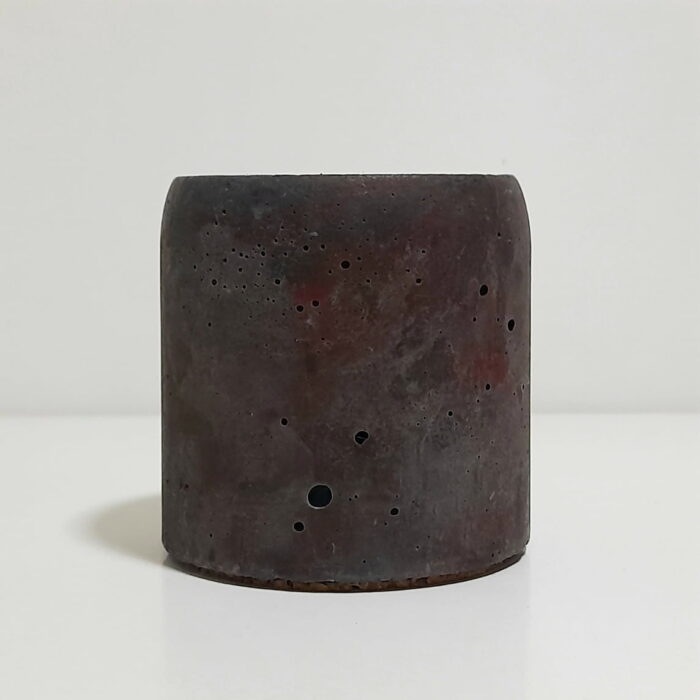charcoal-and-red-dekor-betonkaspo-candr